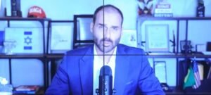 Eduardo Bolsonaro e Nikolas Ferreira encerram troca de críticas com mensagens amistosas nas redes