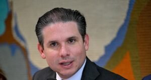 Mensagens indicam encontros de Daniel Vorcaro com autoridades e amizade com o deputado Hugo Motta