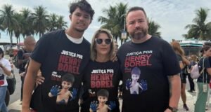 Mãe e filho de Eliza Samudio participam de manifestação por Henry Borel em Copacabana