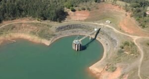 Redução da pressão da água na Grande São Paulo permanece por 10 horas diárias