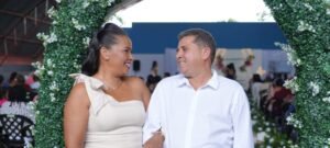 Noiva celebra união de 33 casais e oficializa o próprio matrimônio em casamento comunitário no Tocantins
