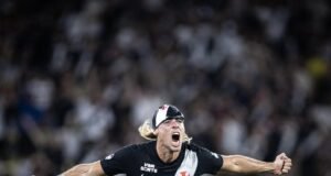 Vasco vira sobre Fluminense e conquista vitória por 3 a 2 no Maracanã pela 7ª rodada do Brasileirão