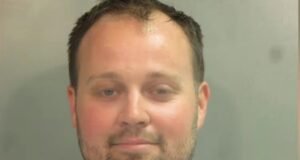 Ex-participante de reality show é detido por suspeita de abusar de menina de 9 anos