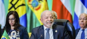 Lula critica operação dos EUA contra Maduro e defende Cuba em cúpula da Celac