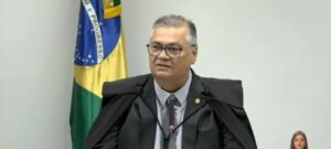 Tese de Flávio Dino põe em xeque aposentadoria compulsória de 40 juízes punidos desde 2019
