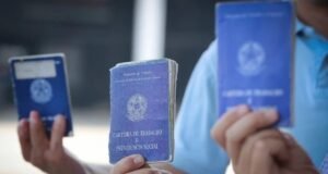 Agências do DF oferecem 1.376 vagas de emprego nesta quarta-feira; salários chegam a R$ 3,2 mil