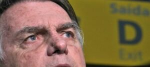 Defesa solicita ao STF que irmão de criação de Michelle seja cuidador de Bolsonaro em prisão domiciliar