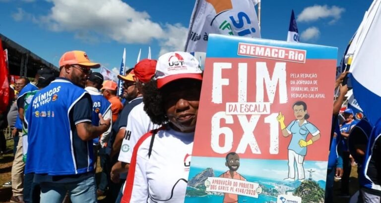 Câmara recebe hoje primeira versão da PEC que elimina escala 6×1