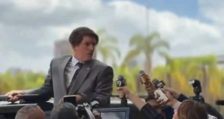 Parlamentares paulistas destinaram R$ 7,7 milhões a ONGs ligadas ao filme sobre Jair Bolsonaro